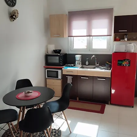Poseidonia 50 & 70 Sqm With Sea View شقة *