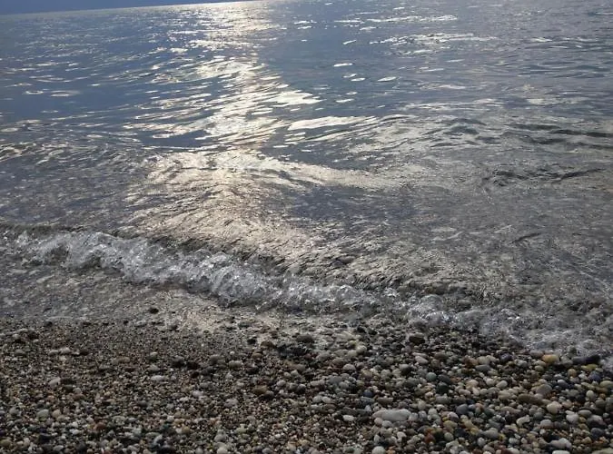 Poseidonia 50 & 70 Sqm With Sea View * Corinth