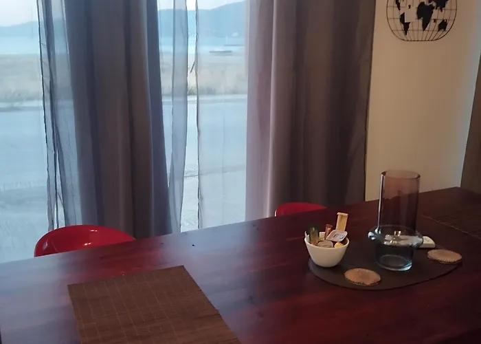 Poseidonia 50 & 70 Sqm With Sea View * Corinth