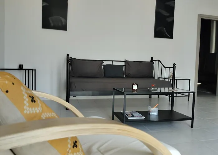 Poseidonia 50 & 70 Sqm With Sea View * Corinth